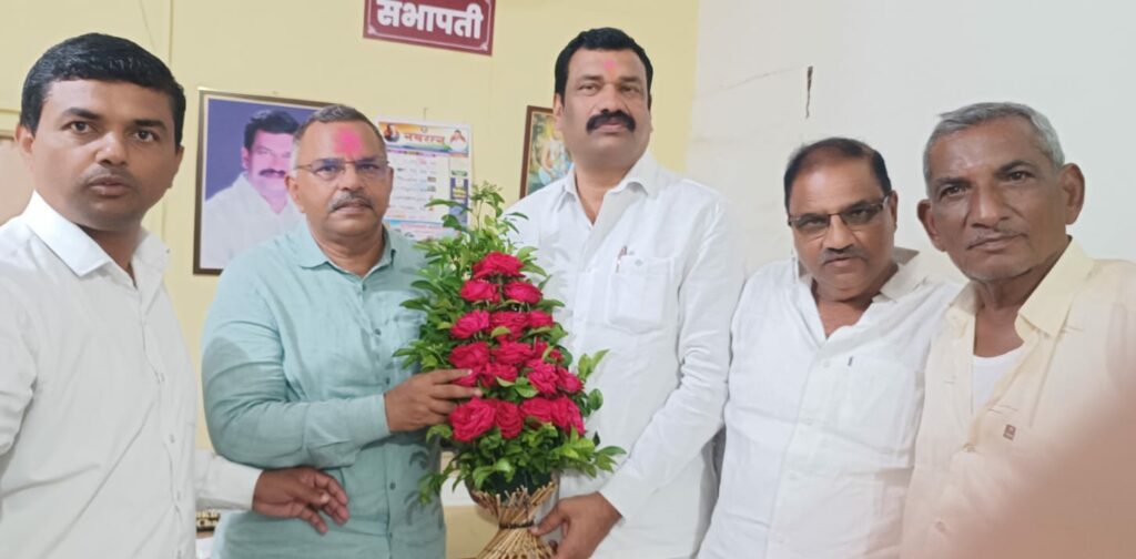 केजच्या राजकीय व सामाजिक क्षेत्रातील कुशल नेतृत्व– अंकुशराव (अण्णा) इंगळे वाढदिवसानिमित्त विविध क्षेत्रातील मान्यवरांकडून शुभेच्छांचा वर्षाव;