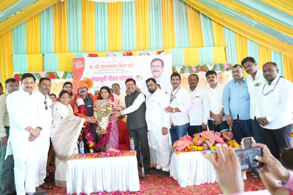 बालासाहेब चाटे यांचा सेवापूर्ती गौरव सोहळा संपन्न; विद्यार्थी प्रेमी शिक्षक हीच बालासाहेब चाटे यांची ओळख –उपस्थितांकडून गौरव